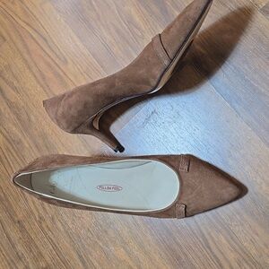 Amalfi By Rangoni Brown Suede Heels